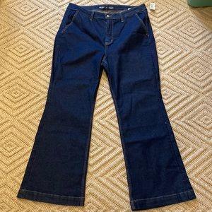 NWT Old Navy Extra High Rise Flare Jeans